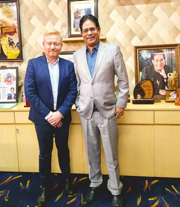 IIHM Group Worldwide Appoints Former UCB and Harvard Professor Neil Rippington as Global Director