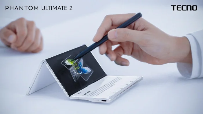  TECNO's New Ultra-Thin PHANTOM ULTIMATE 2 Tri-Fold Concept Opens up a World of Big Experiences<br>