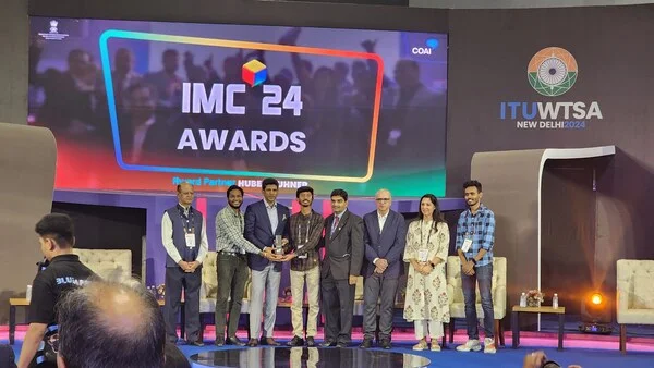IIIT Hyderabad's Smart City Living Lab Wins 'Best Education Institute Exhibit Of The Year' Award at India Mobile Congress 2024