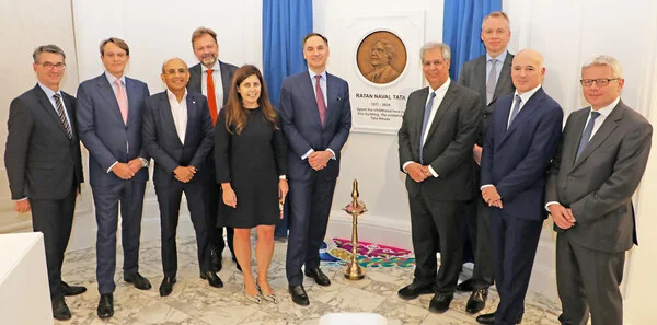 Deutsche Bank Honors Ratan Tata's Legacy with Commemorative Plaque at Erstwhile Tata House