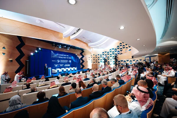 Shaping the Future of Converged Connectivity: Saudi Arabia Hosts the Second Edition of "Connecting the World from the Skies Global Forum"