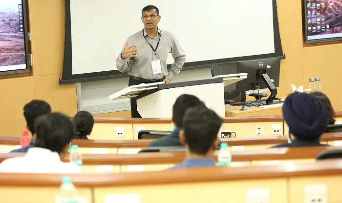 Global Subject Experts Deliberate on ‘Information and Competition in the Digital Economy’ at the ISB-NBER 2024 Conference<br>