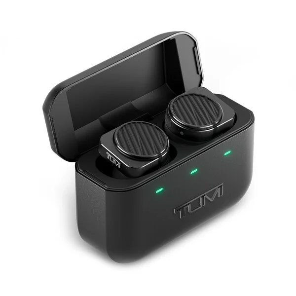 TUMI UNVEILS MULTI-YEAR PARTNERSHIP WITH MASTER &amp; DYNAMIC