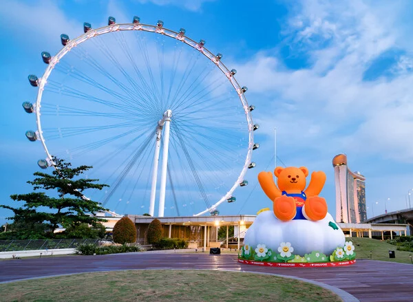 Wiggle Wiggle in the Sky - World's First Wiggle Wiggle-Themed Observation Wheel Experience Lands at the Singapore Flyer