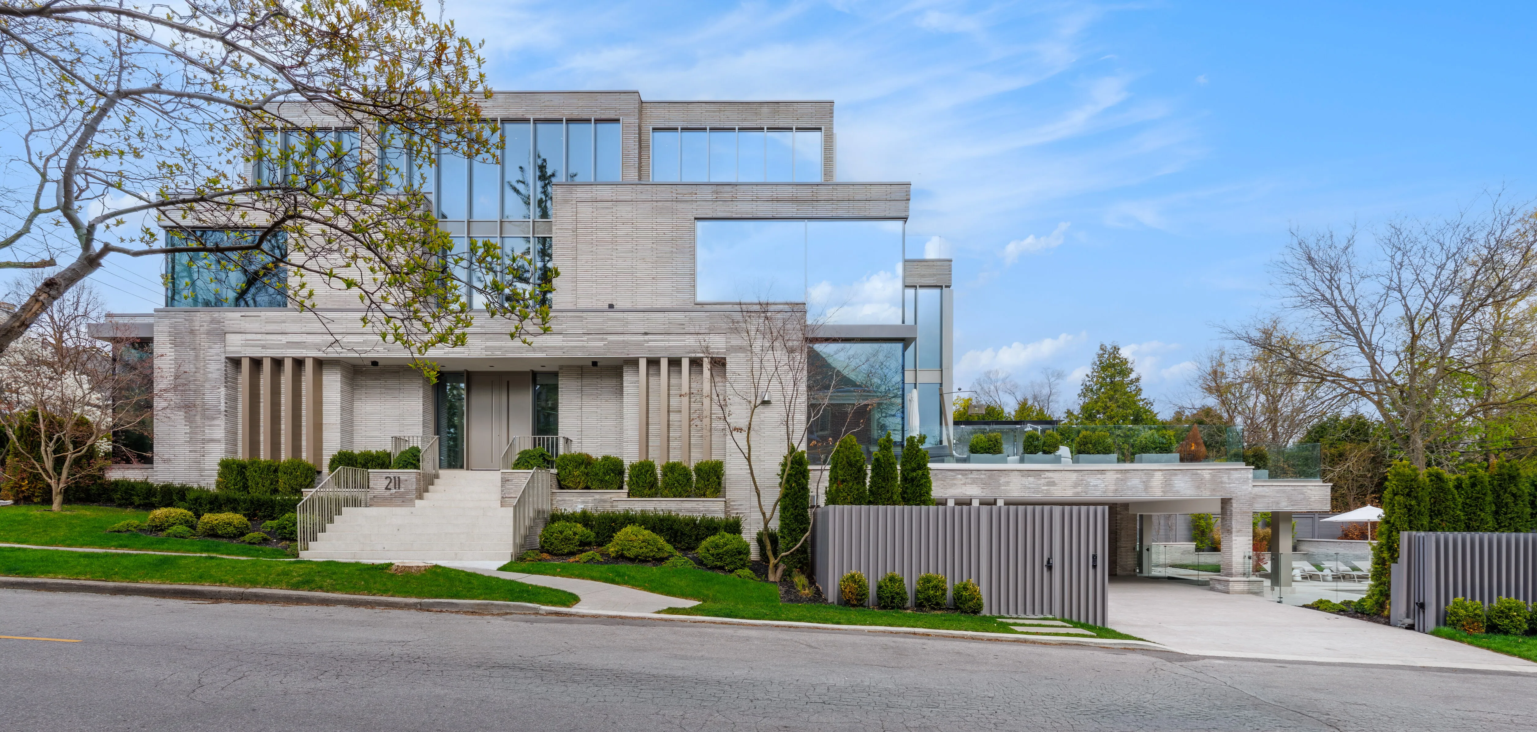 Record Sale in Prestigious Forest Hill Sets New Toronto Real Estate Benchmark