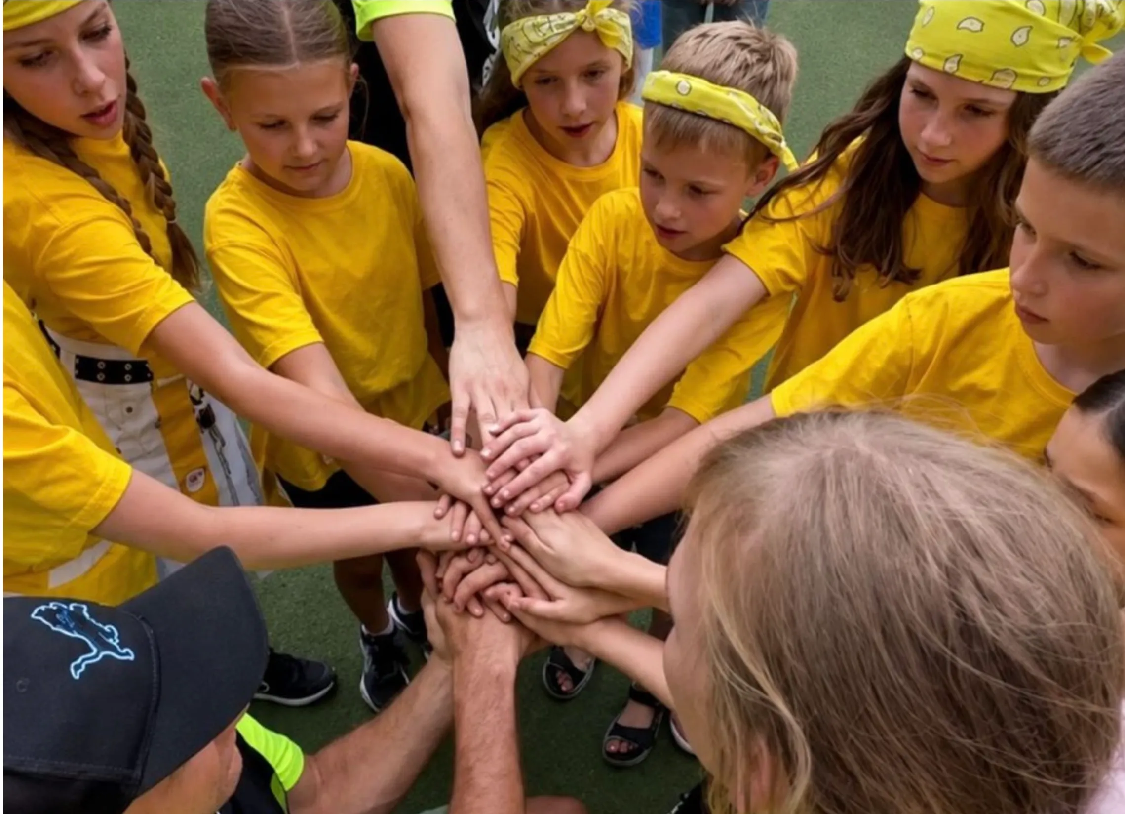 Business, sport and a cause: WhiteBIT Australia hosts the Huddle Up in Melbourne