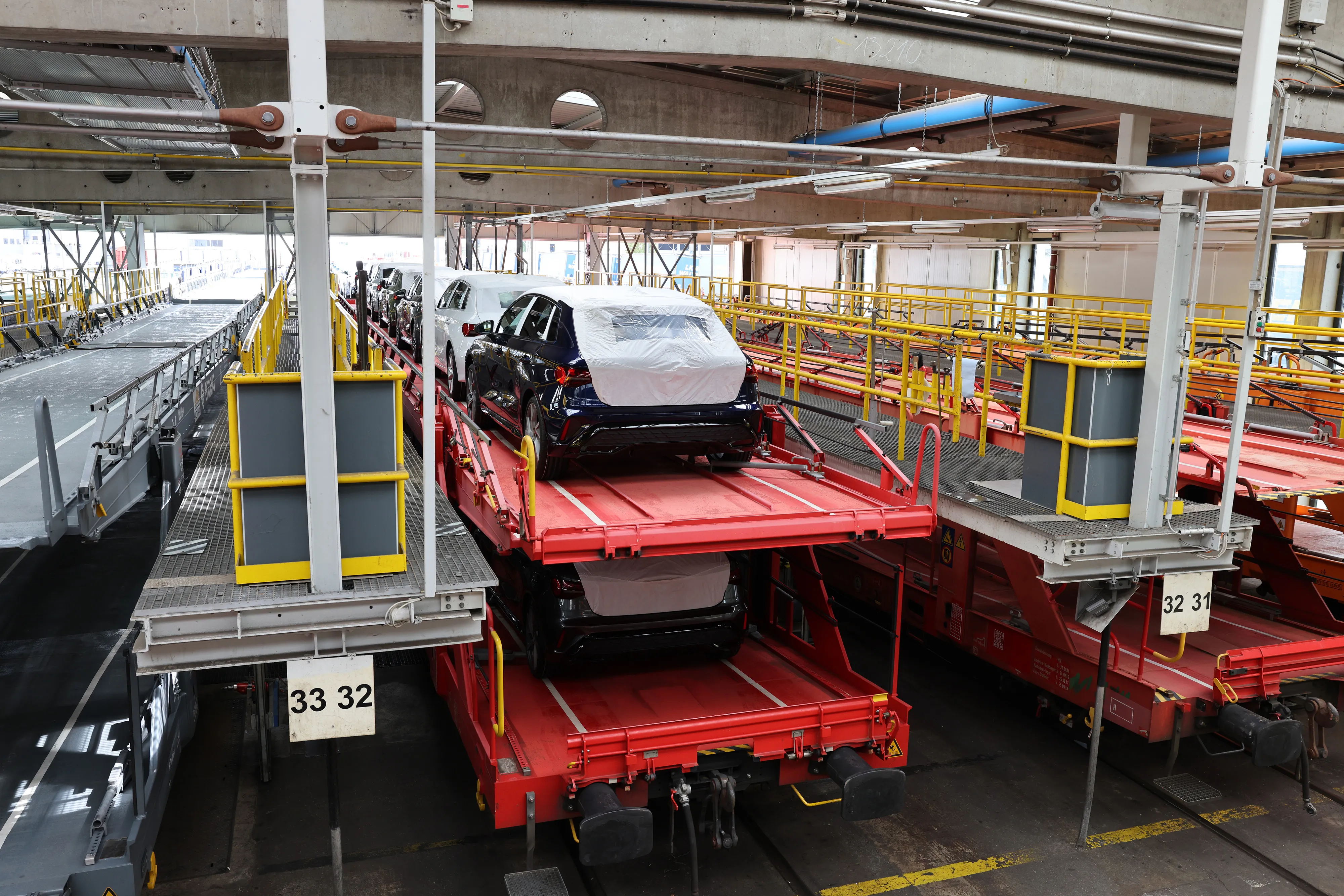 Unikie presented the next phase of automated vehicle logistics with Audi