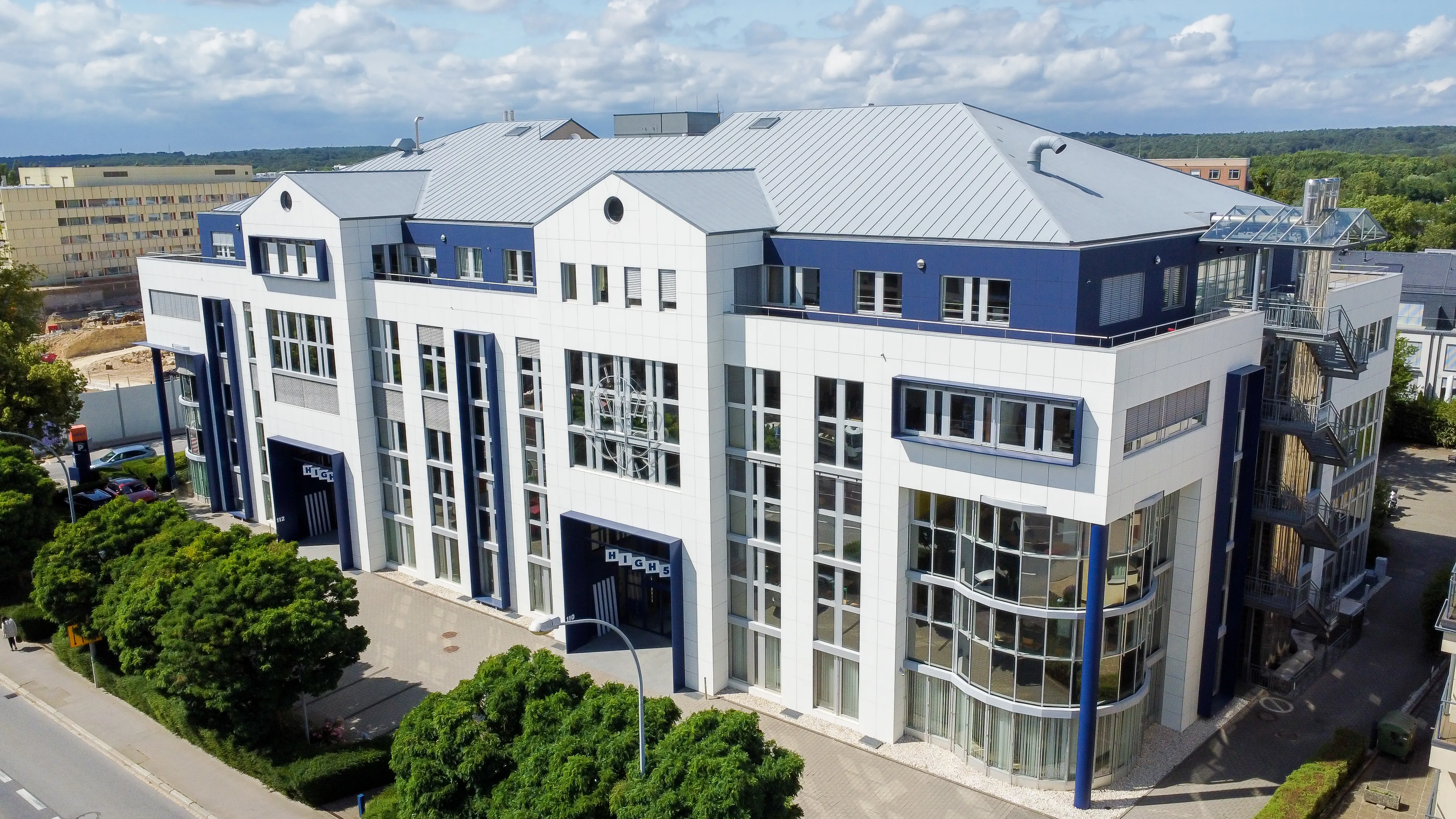 Nextensa sells Mercator-High5! building
