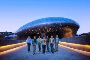 Preview Seoul Fashion Week with K-Pop's ENHYPEN at Dongdaemun Design Plaza - Bookable on Airbnb<br>